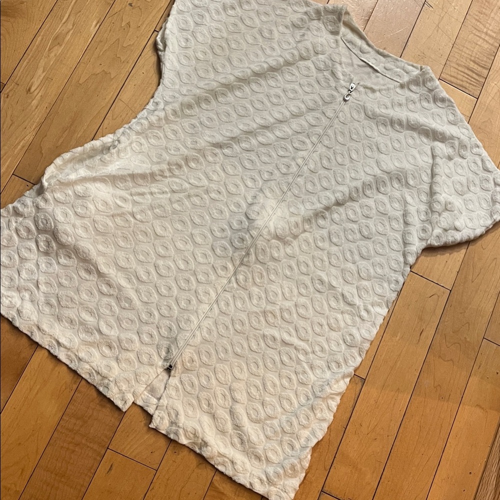 Vintage Chic White Textured Swim Coverup